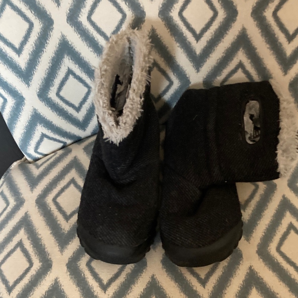 Bogs Black Boots‎ 9